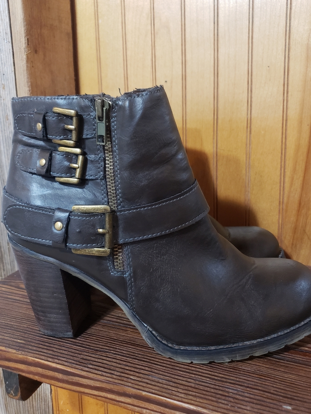 Altard'State Women 10 Brown Ankle Boots Block Heel 3 Buckle Detail Western